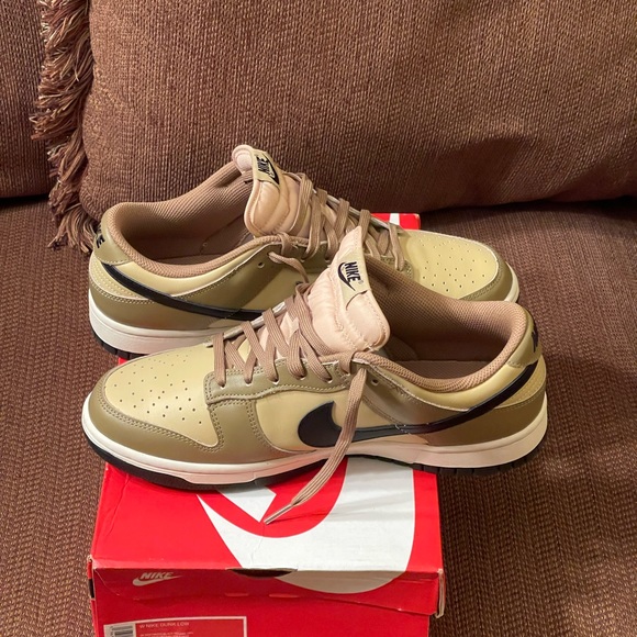 100% Auth Nike Dunk Lows - Picture 3 of 13